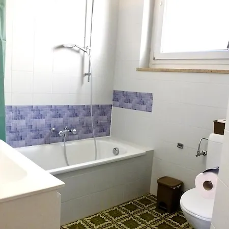 Apartment Casa Al - Lakefront Two-storey On Promenade Brissago