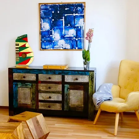 Casa Al - Lakefront Two-storey On Promenade Apartment *