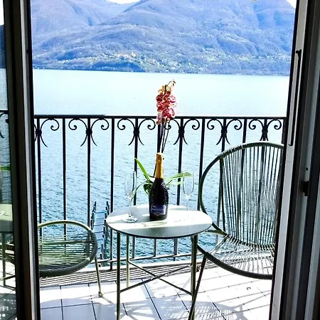 Apartment Casa Al - Lakefront Two-storey On Promenade *