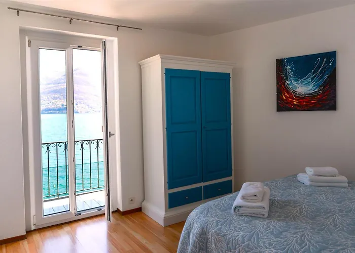 Casa Al - Lakefront Two-storey On Promenade Апартаменты