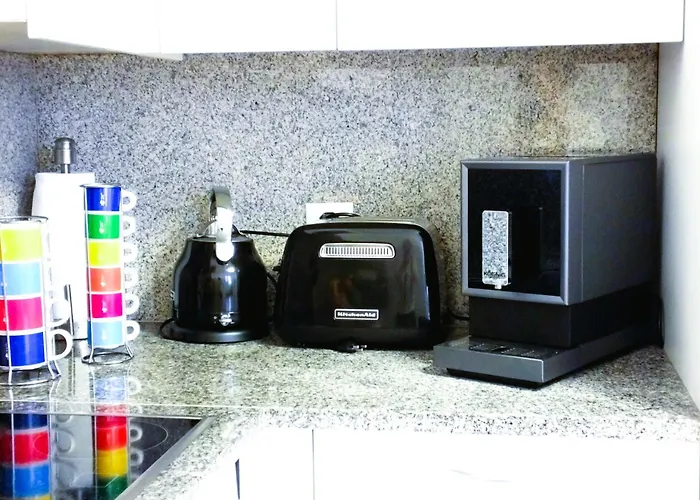 Casa Al - Lakefront Two-storey On Promenade Апартаменты