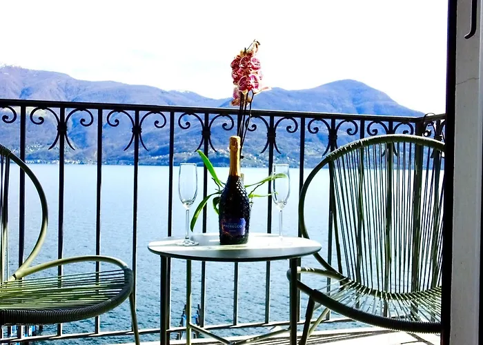 Casa Al - Lakefront Two-storey On Promenade