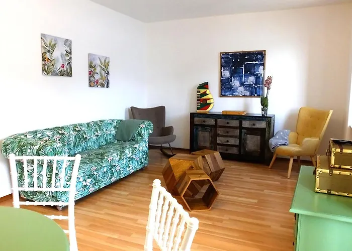 Casa Al - Lakefront Two-storey On Promenade * Brissago